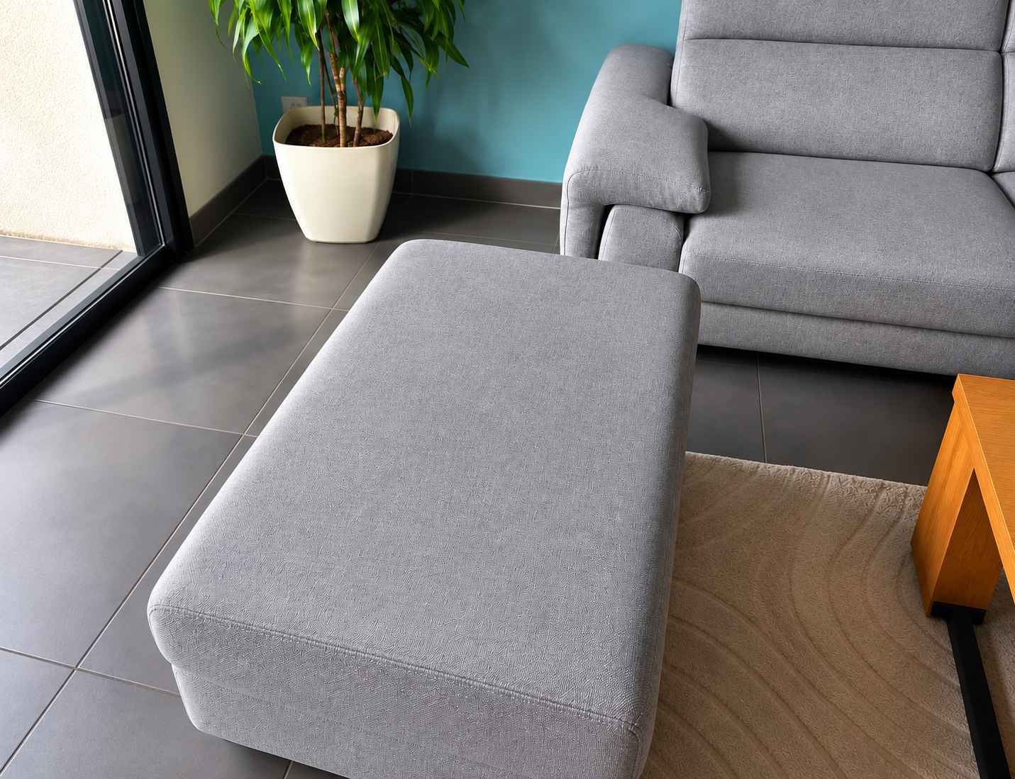Habitacle de voiture après nettoyage CleanEasy